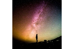 Image Person on psychedelics looks at sky full of clear stars